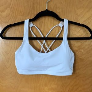 Lululemon Free to Be sports bra